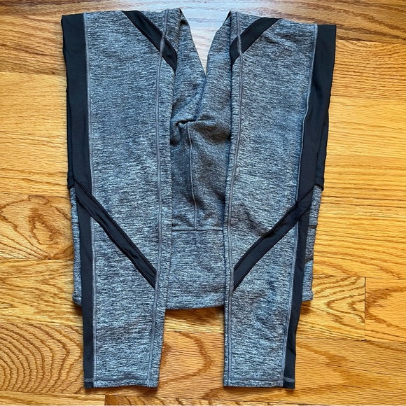 Ivivva gray and black leggings size 14 - Picture 4 of 6